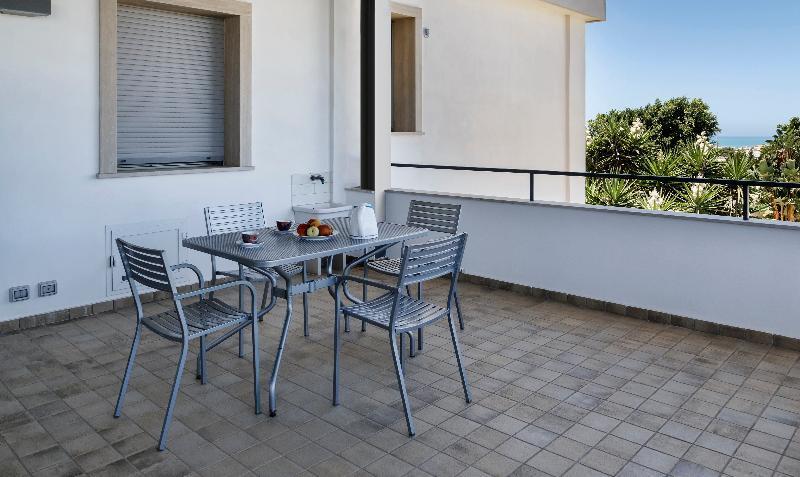 Sikelika Residence Sul Mare Scoglitti Exterior photo