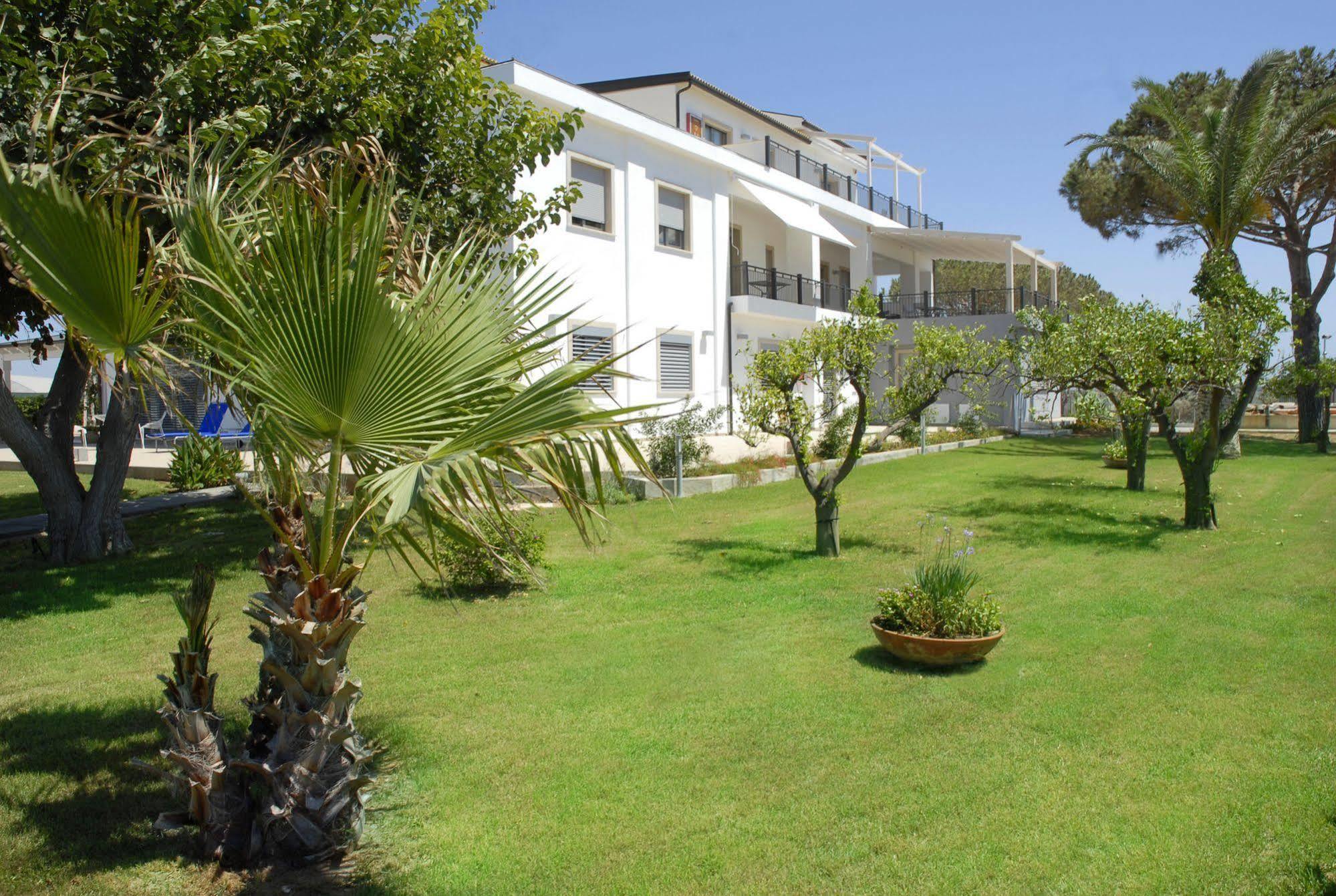 Sikelika Residence Sul Mare Scoglitti Exterior photo